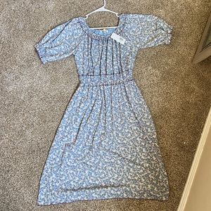 NEW Dusty Blue Floral Peasant Dress Size Small
